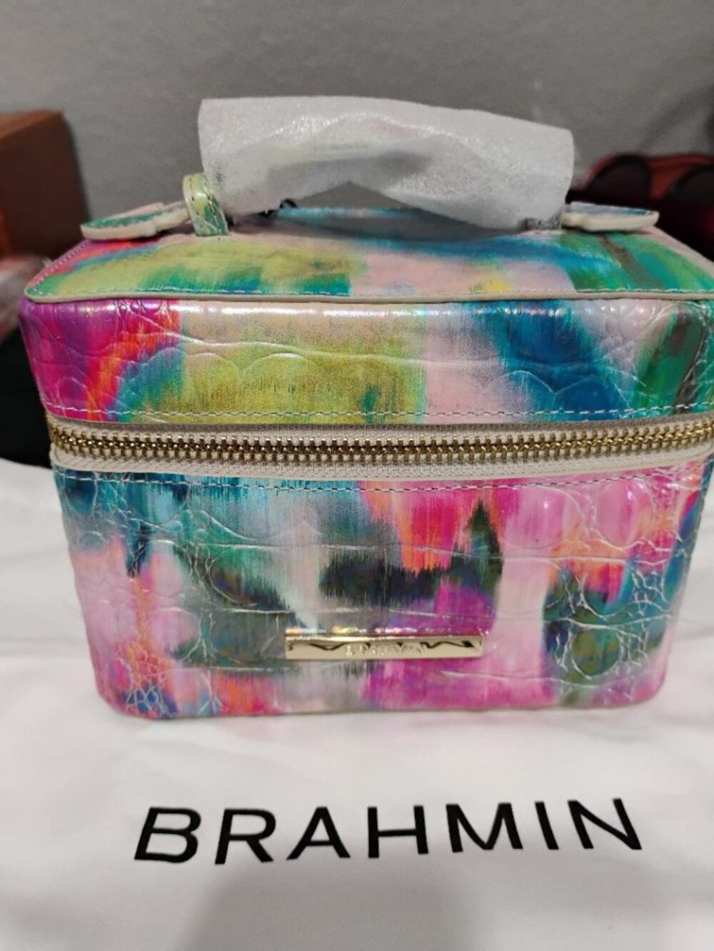 Brahmin Multicolor Impression Melbourne DI Iridescent Charmaine Travel Case NWT - Picture 1 of 11
